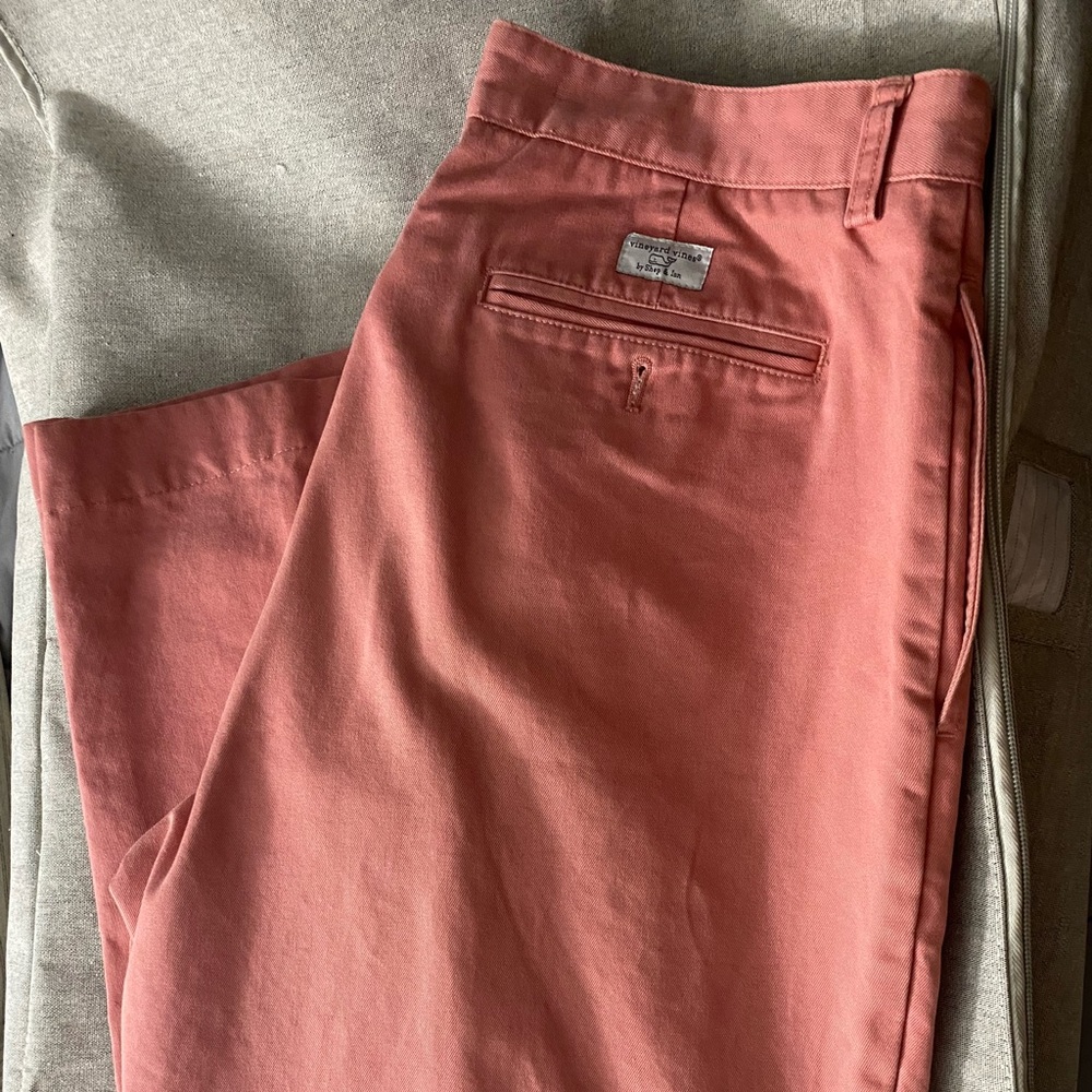 Men’s Vineyard Vine’s pants size 36x32 coral color